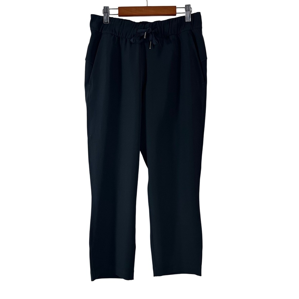Lululemon Women's Pants Black Pockets On The Fly Crop Woven 23" W64AVMS Size 4